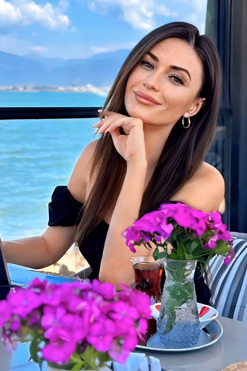 Enter Lady's Portfolio