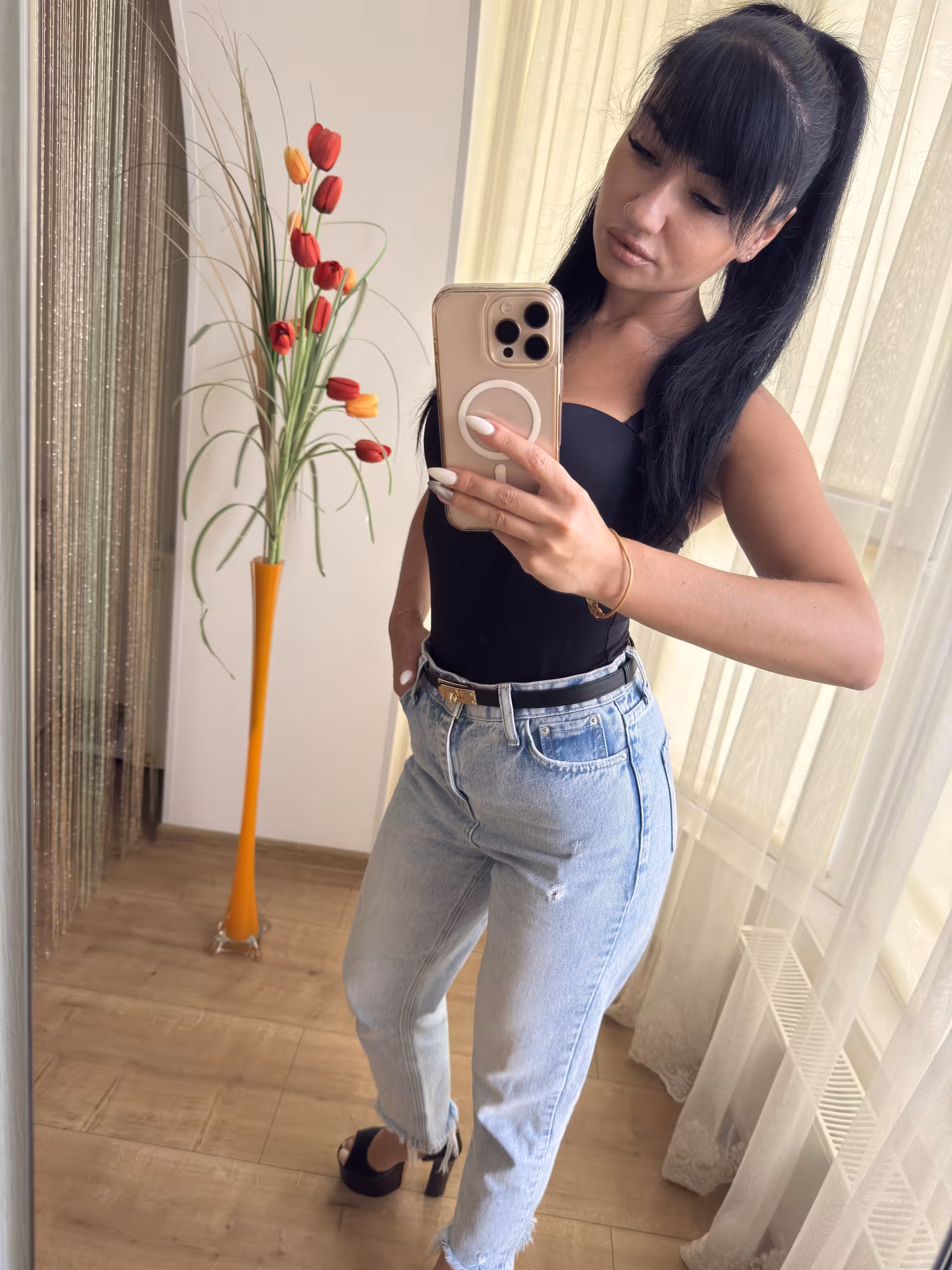Olena dating girls booking