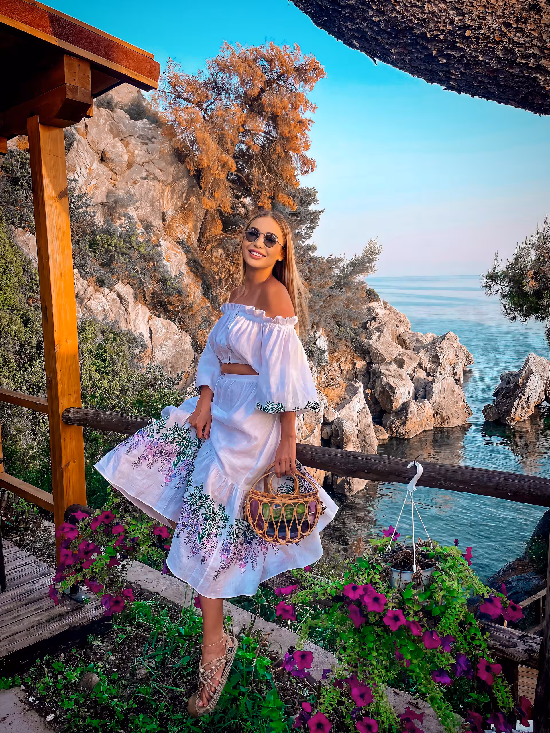 Browse Lady's Information