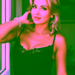 Natalia dating girls mobile number