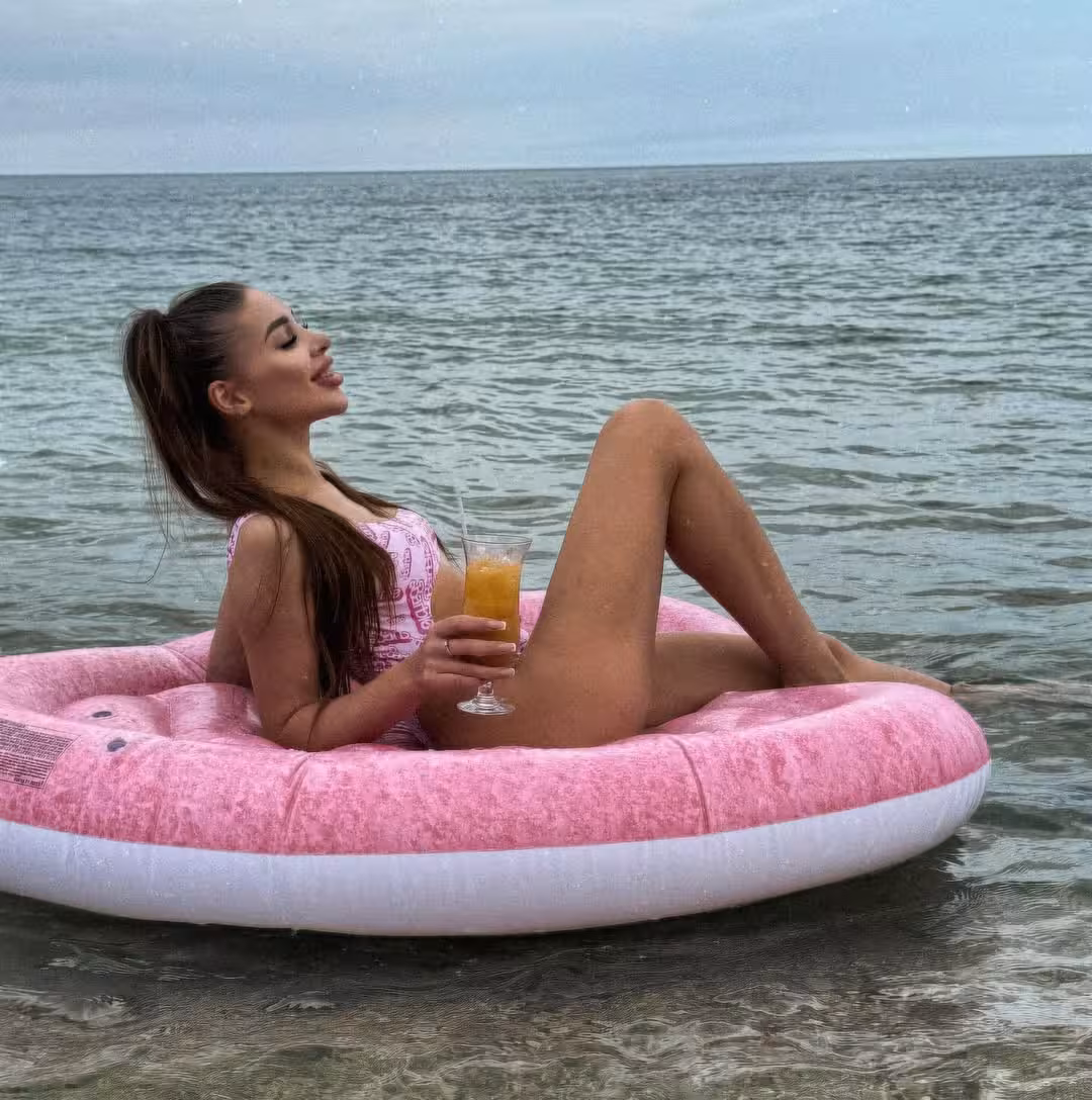 Enter Lady's Portfolio