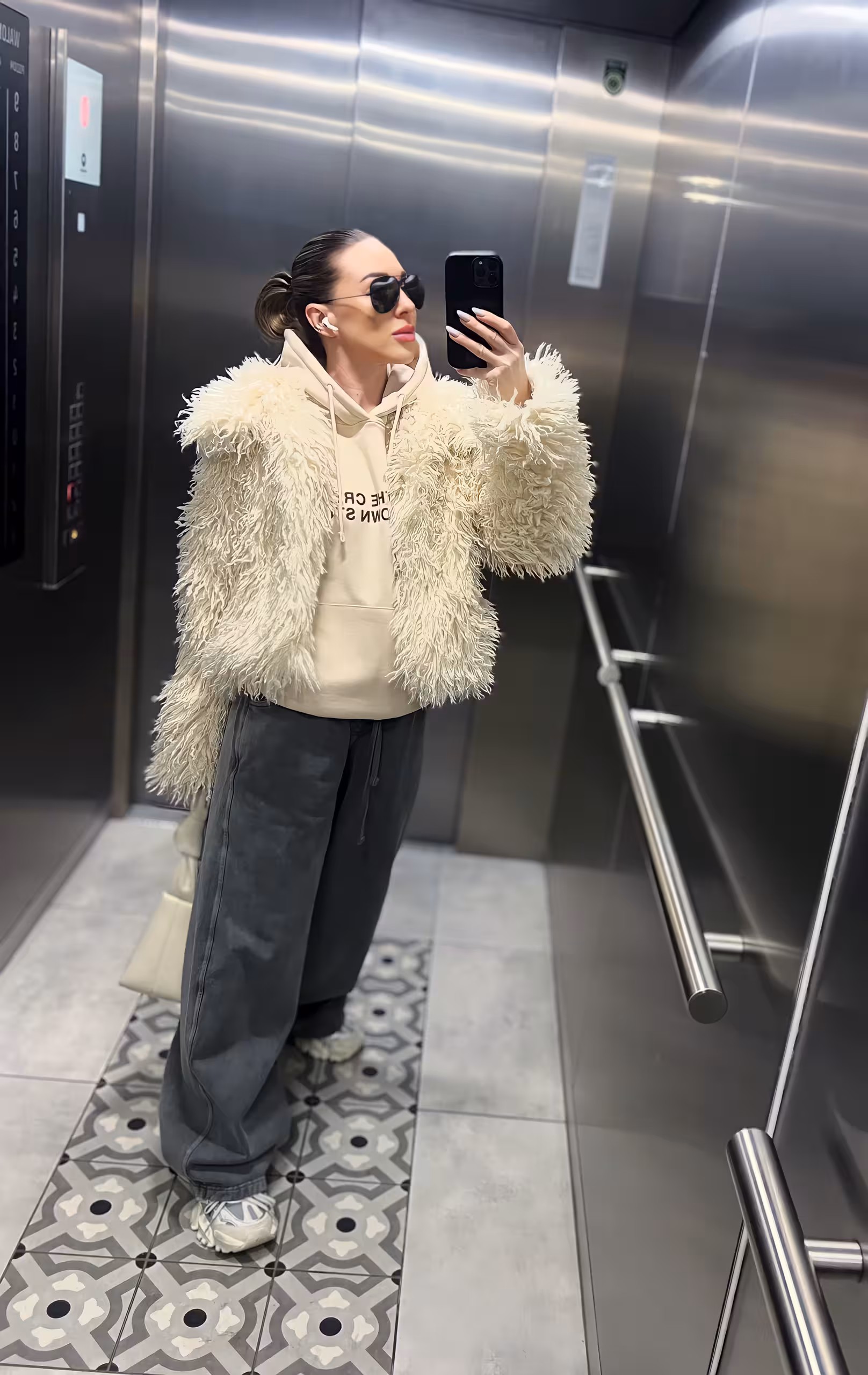 Enter Lady's Portfolio