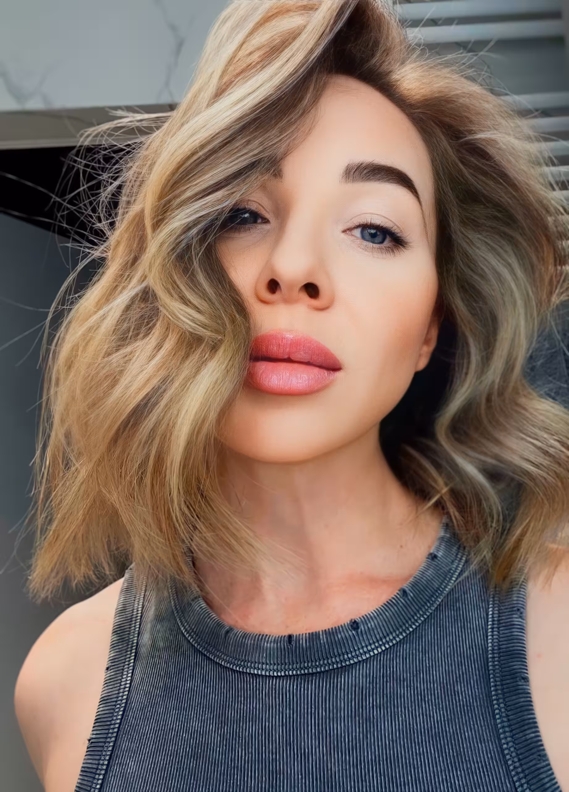 Browse Lady's Information