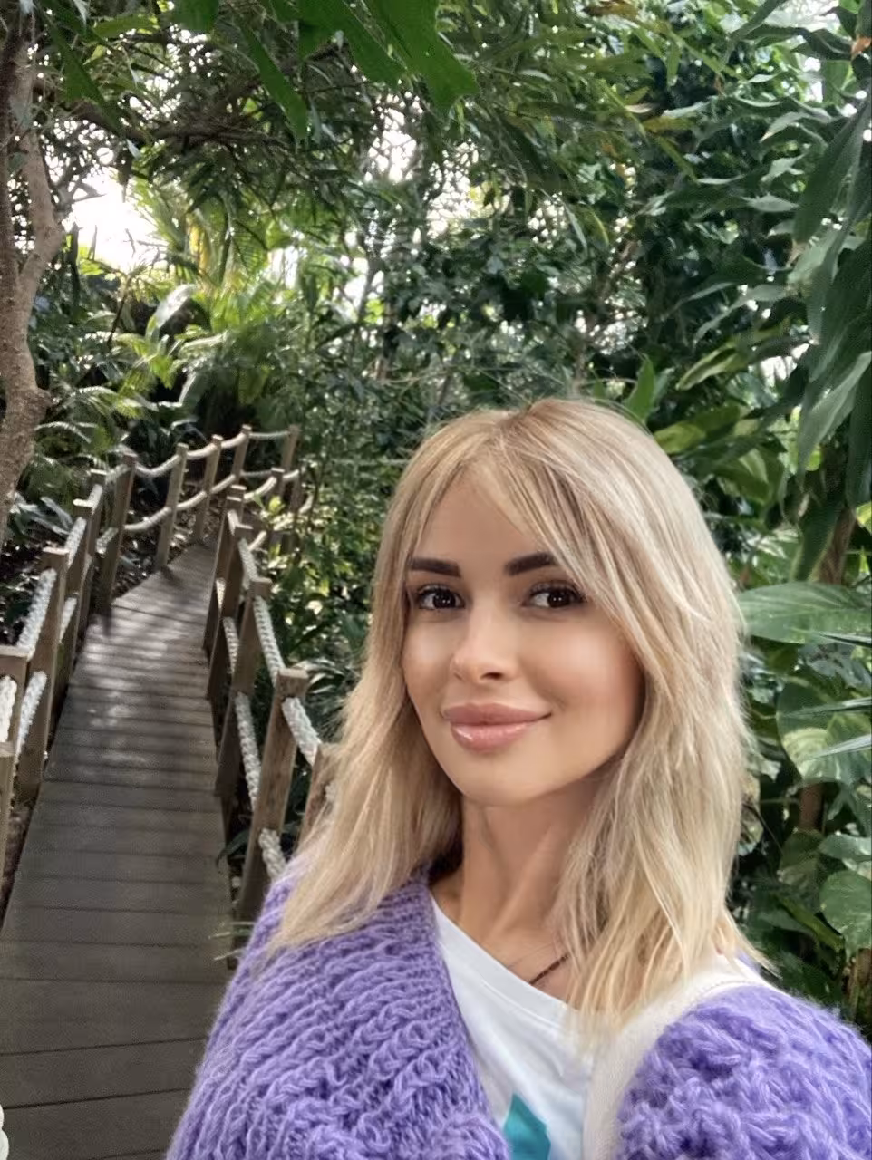 See Lady's Profile