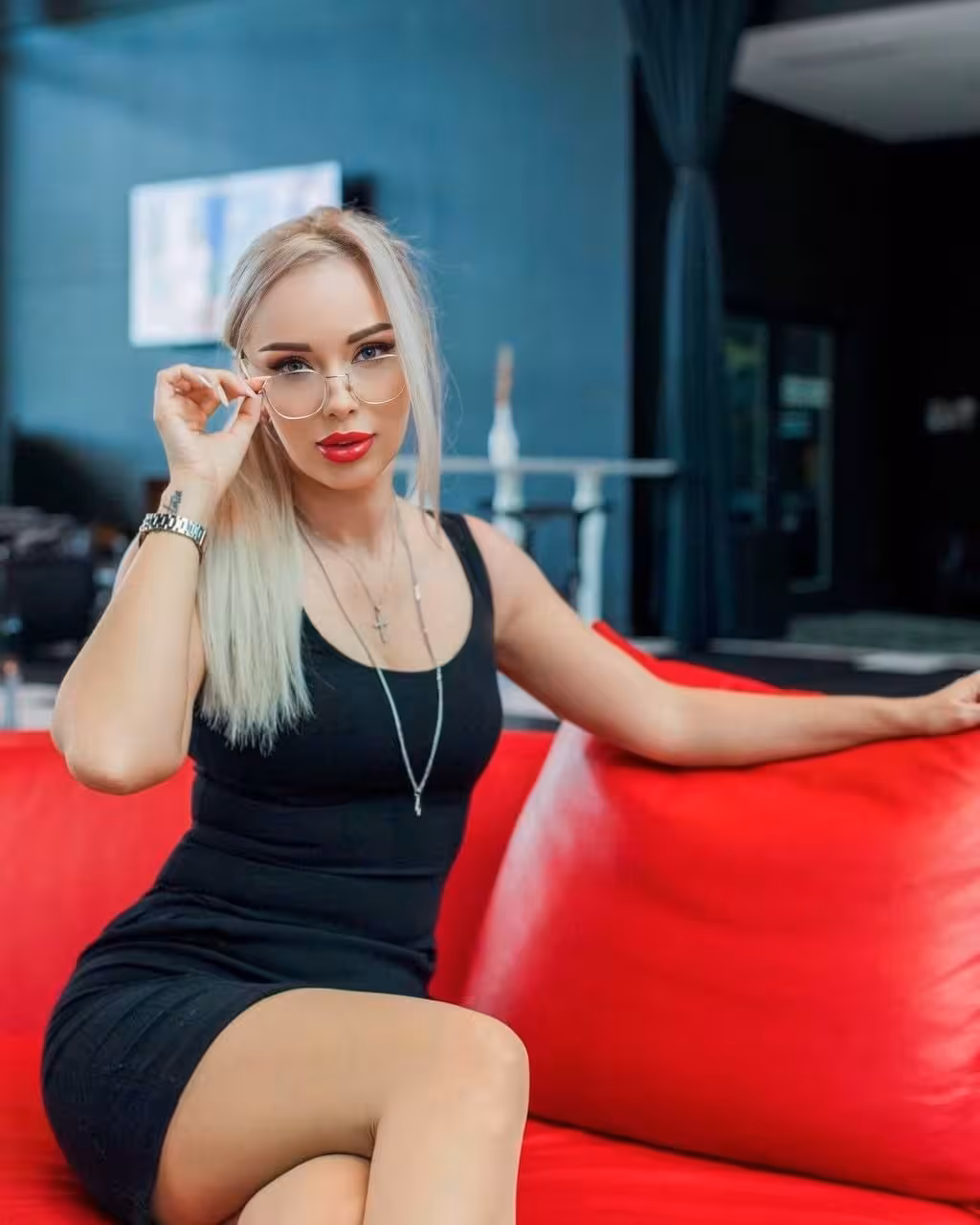 Discover Her Profile