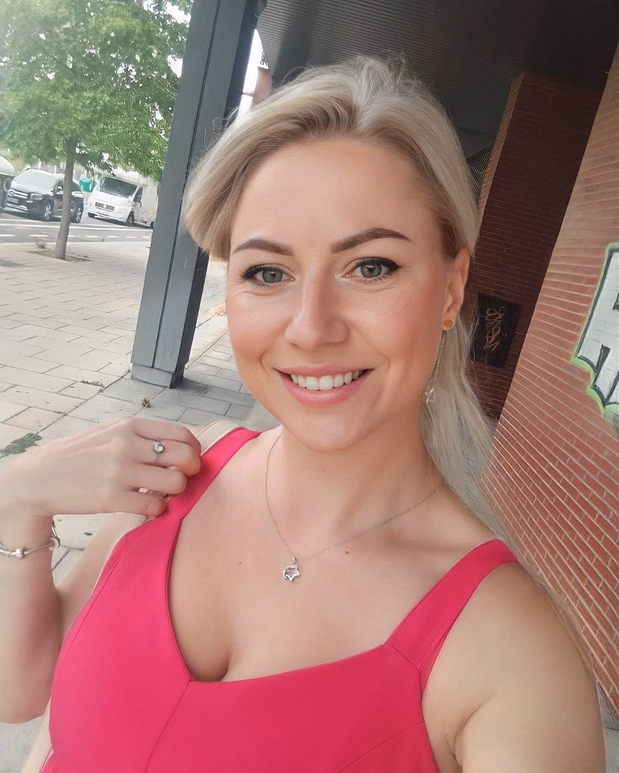 Discover Her Profile