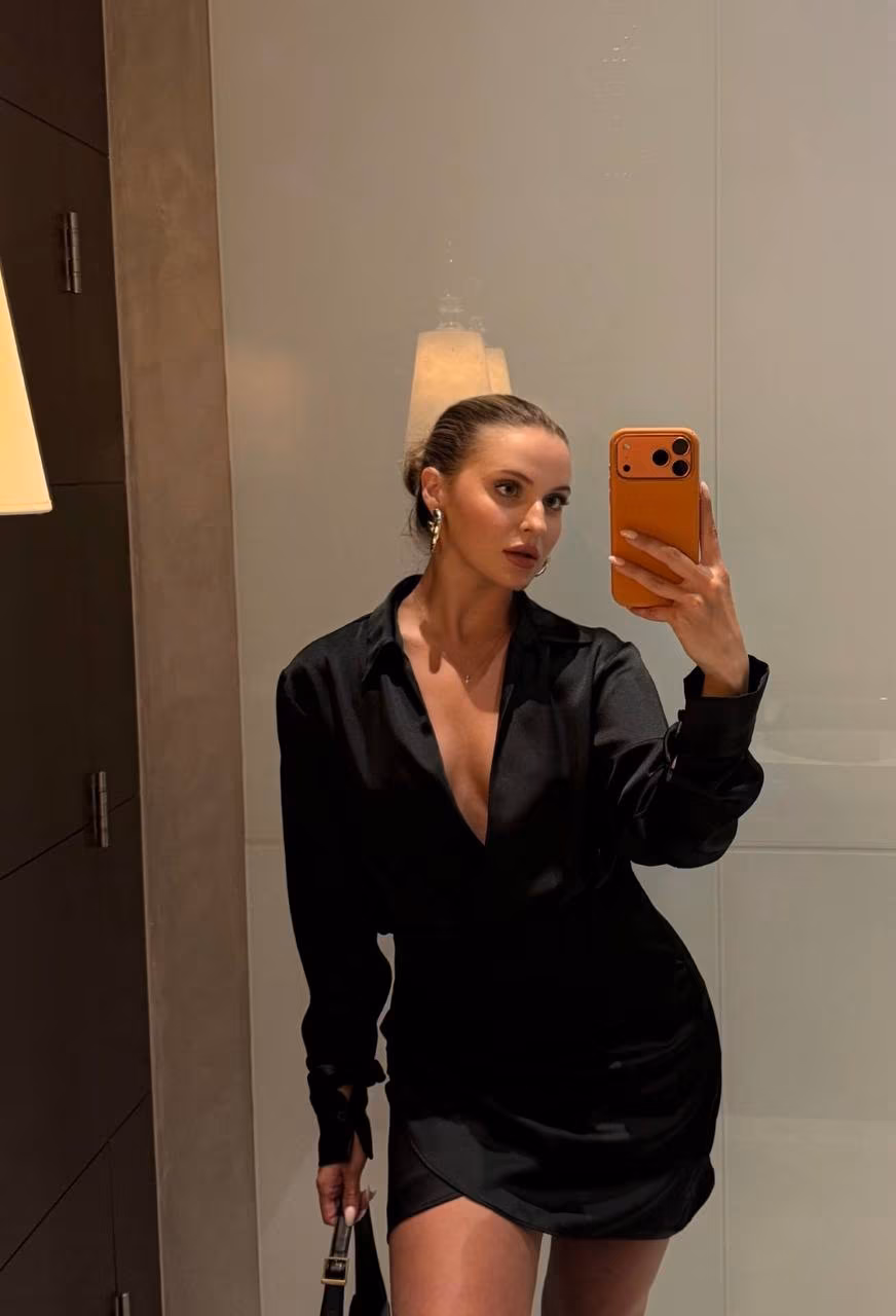 Open Woman's Profile