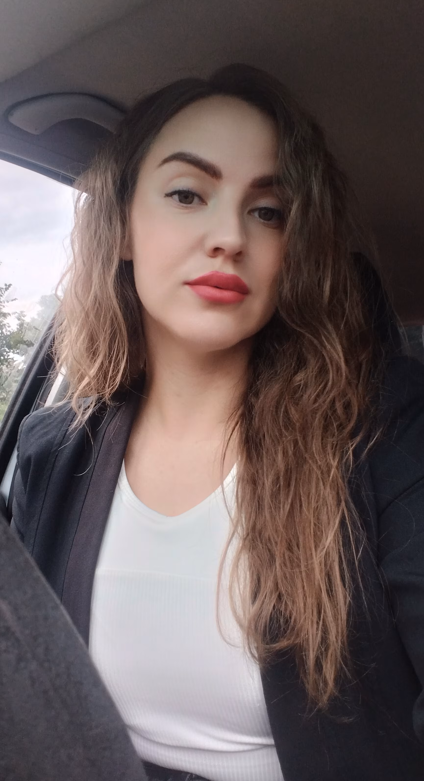 See Lady's Profile