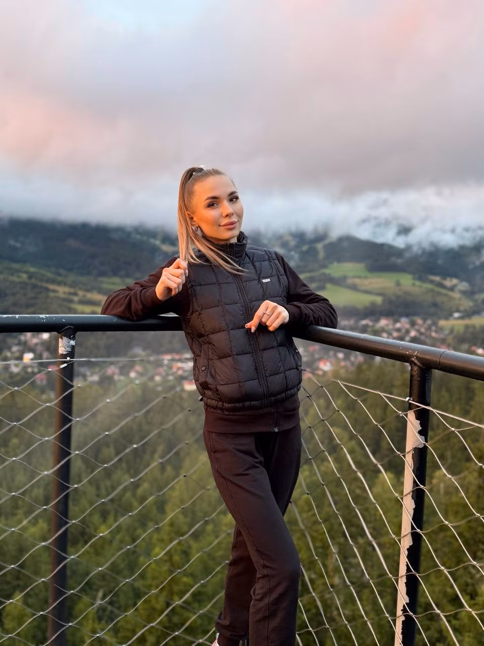 See Lady's Profile
