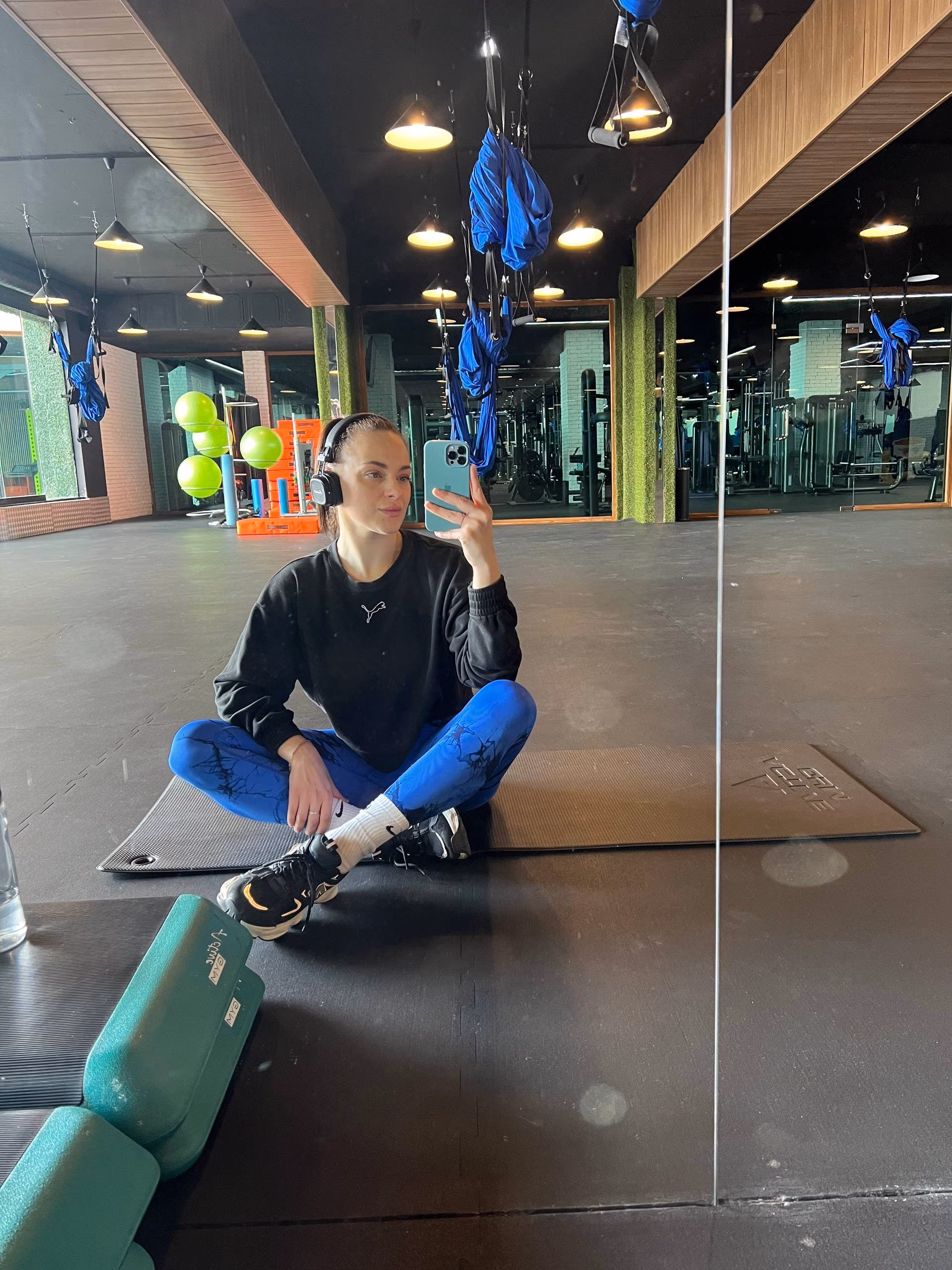 Visit Lady's Profile