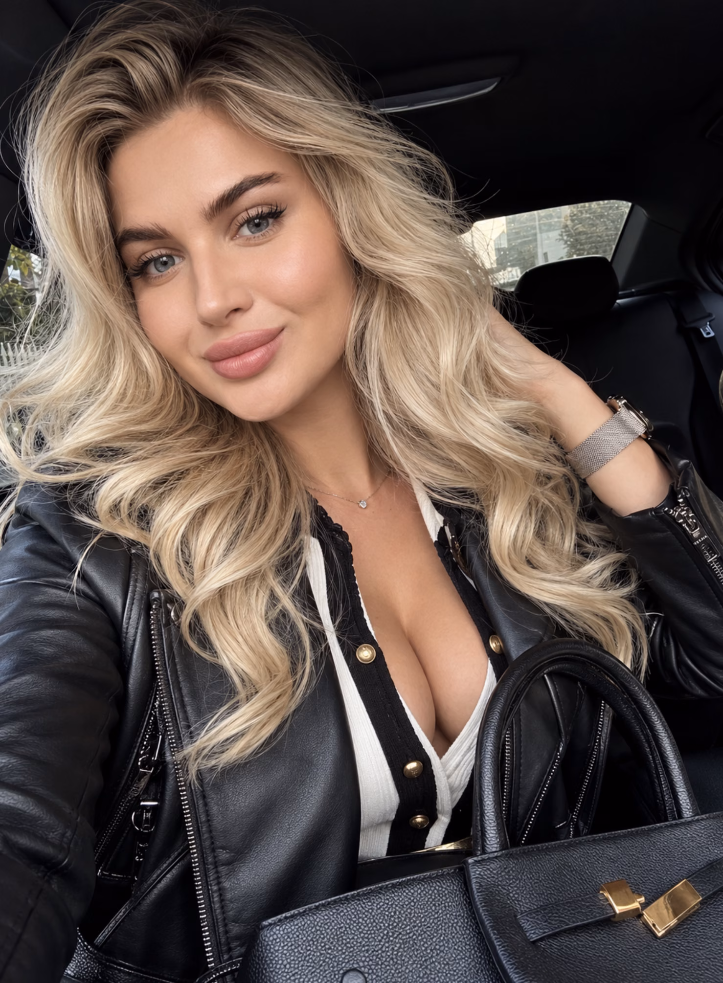 Open Woman's Profile