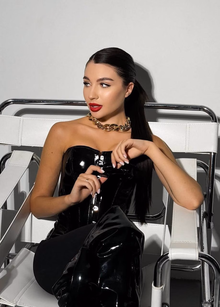 Visit Lady's Profile