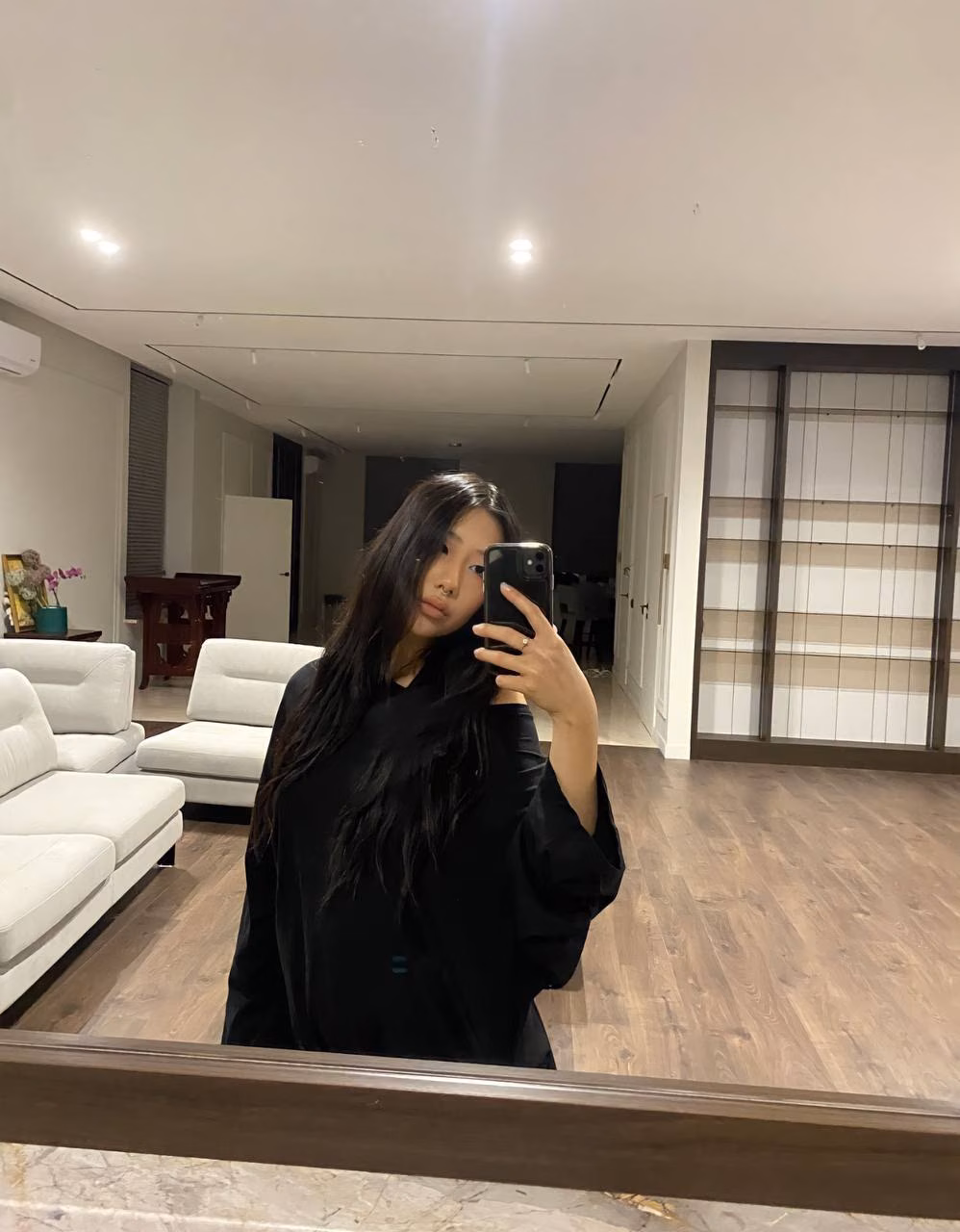 Visit Lady's Profile