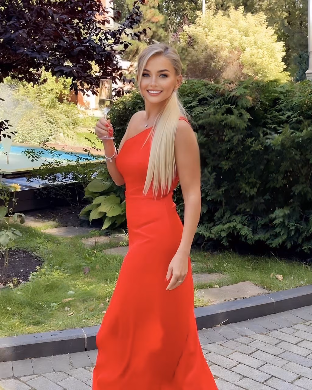 See Lady's Profile